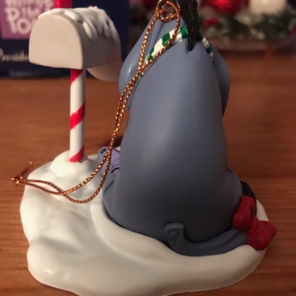 Disney's Winnie-the-Pooh Christmas collectable ornament(Eeyore) - Picture 3 of 4